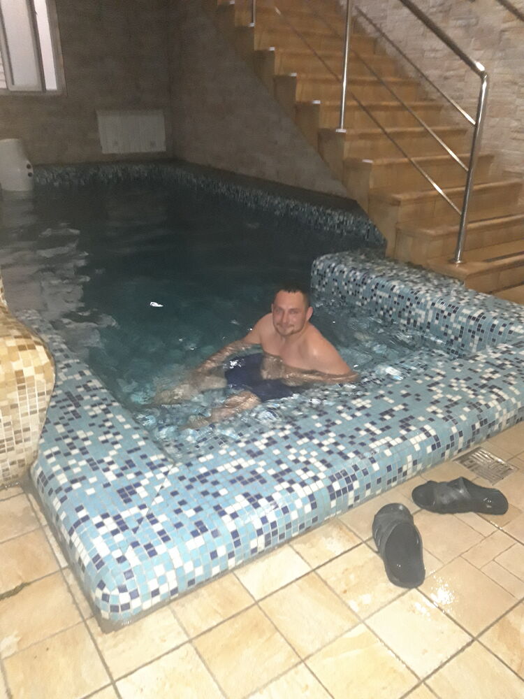  28041663  , 32 ,    