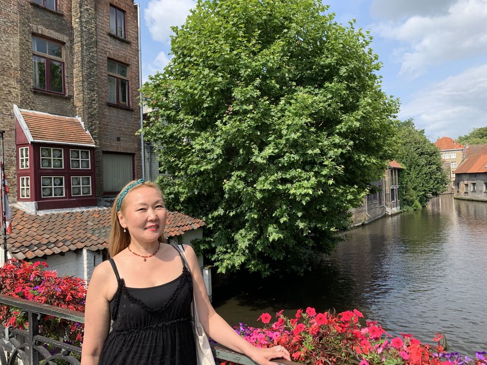  ,   Tina, 46 ,   ,   