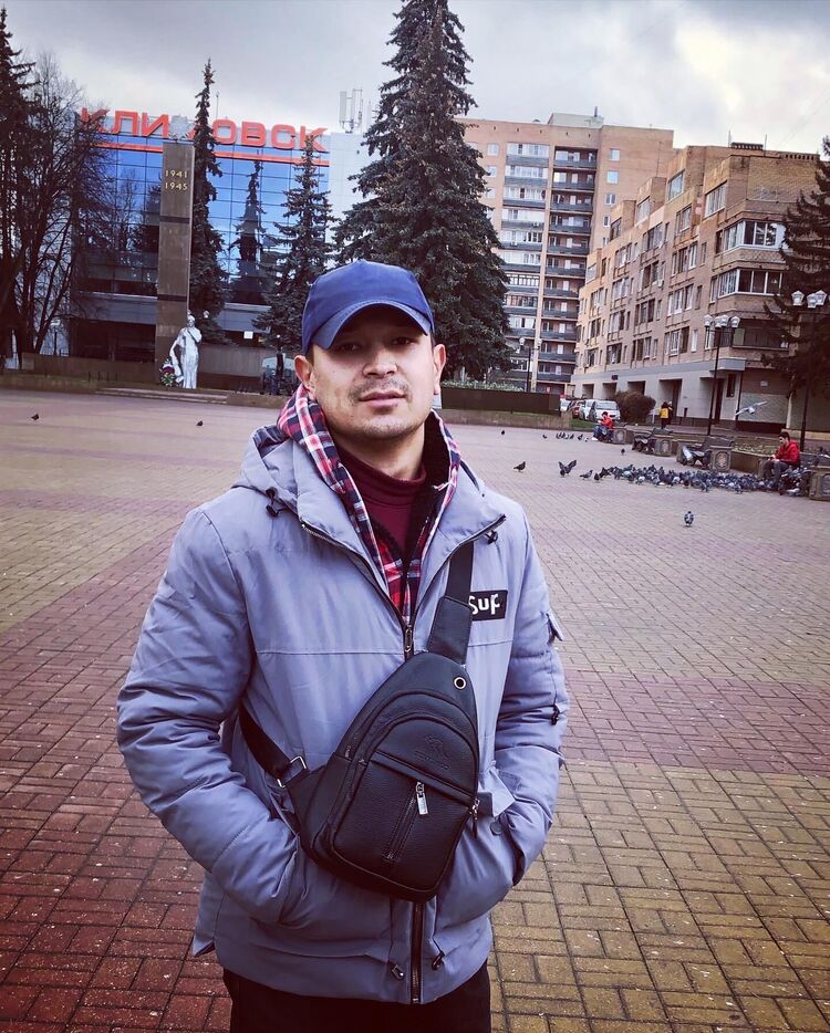  24470373  Emin, 29 ,    