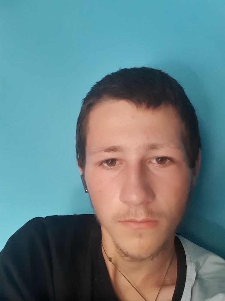  36560173  , 21 ,    