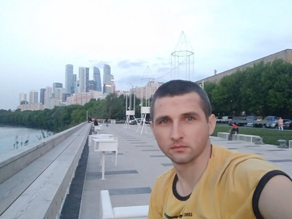  17484393  Anatoli, 36 ,    