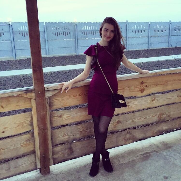 ,   Maxim, 25 ,   ,   , c 