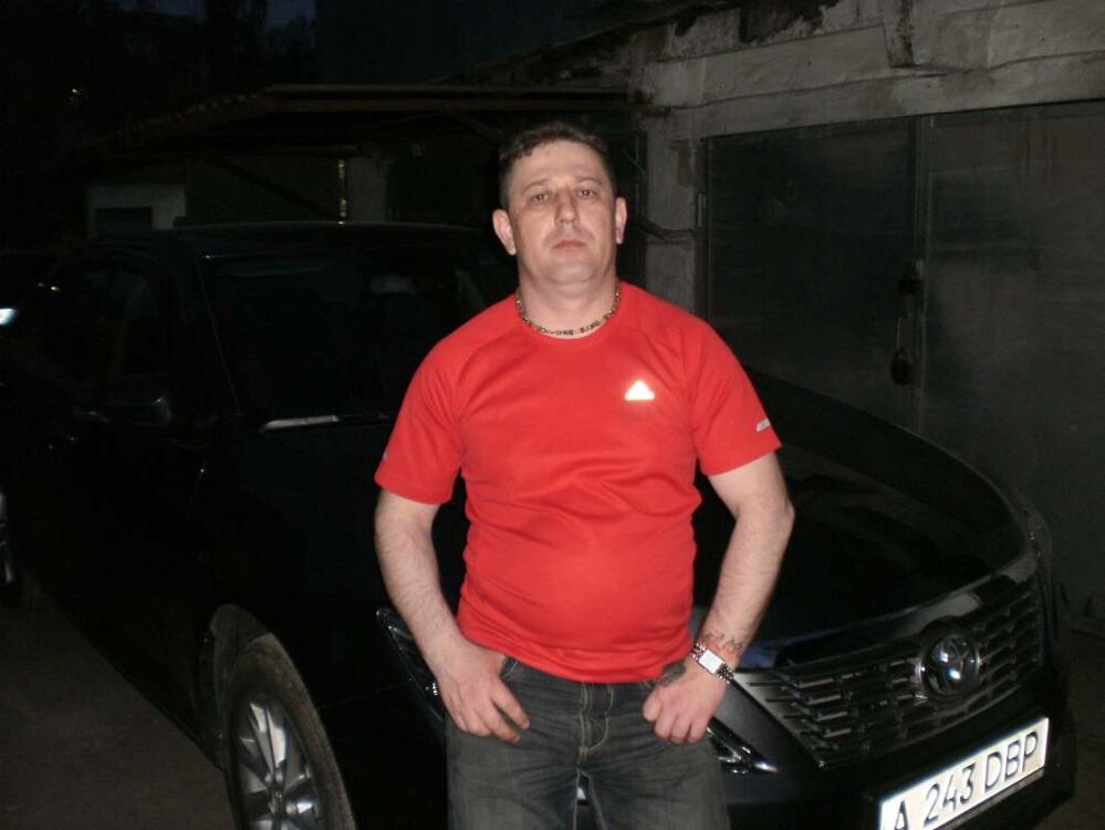  ,   Alexx, 51 ,   ,   , c , 