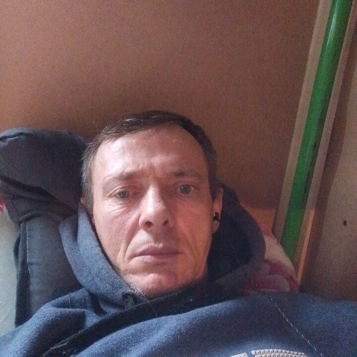  31073593  , 48 ,    