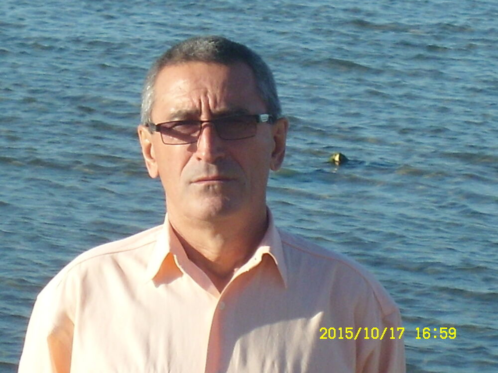  8236923  Farit, 76 ,    