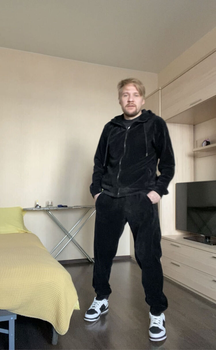 ,   Artem, 32 ,   ,   , c 