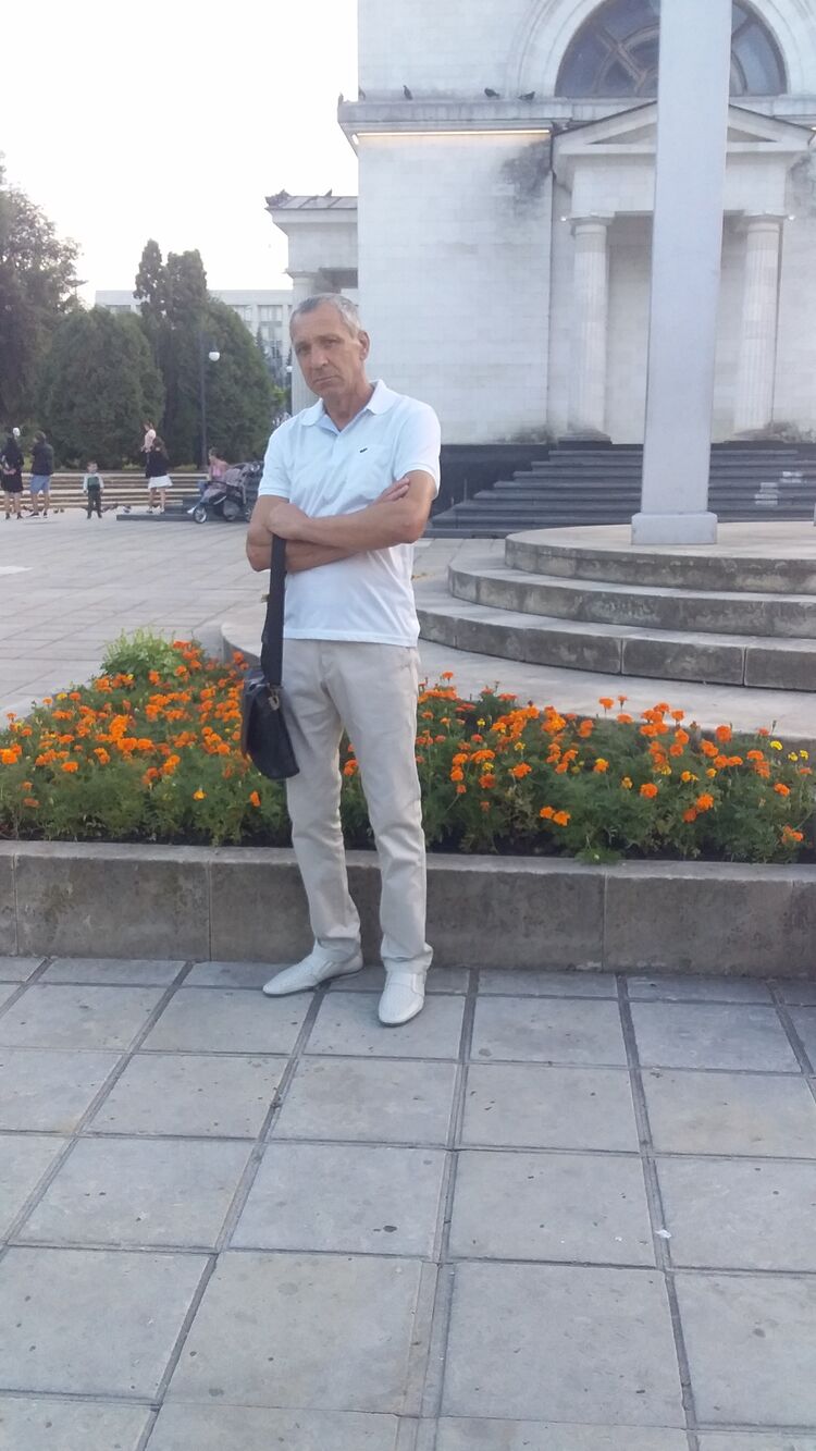  24095773  Jeorjii, 45 ,    
