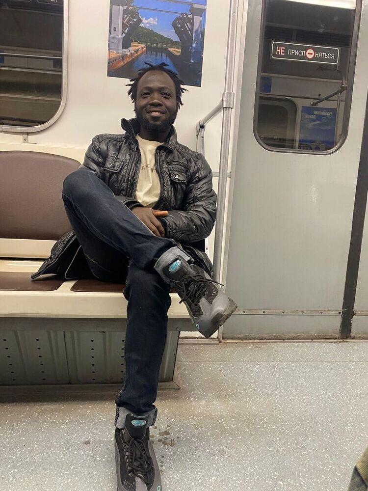  54321073  Stephen, 25 ,    