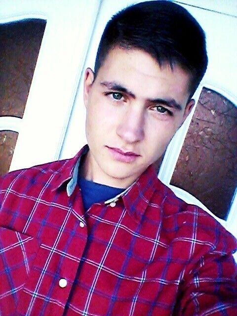  ,   Mihail, 26 ,   
