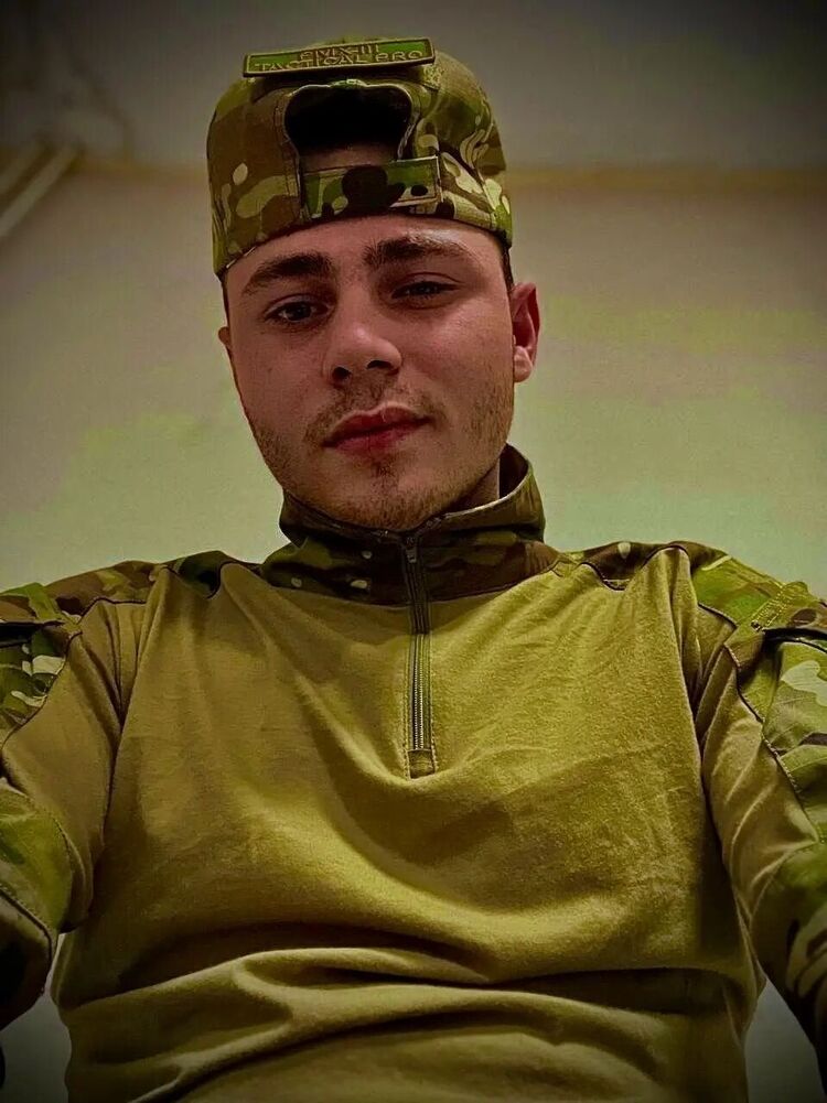  47980953  Alexey, 25 ,    