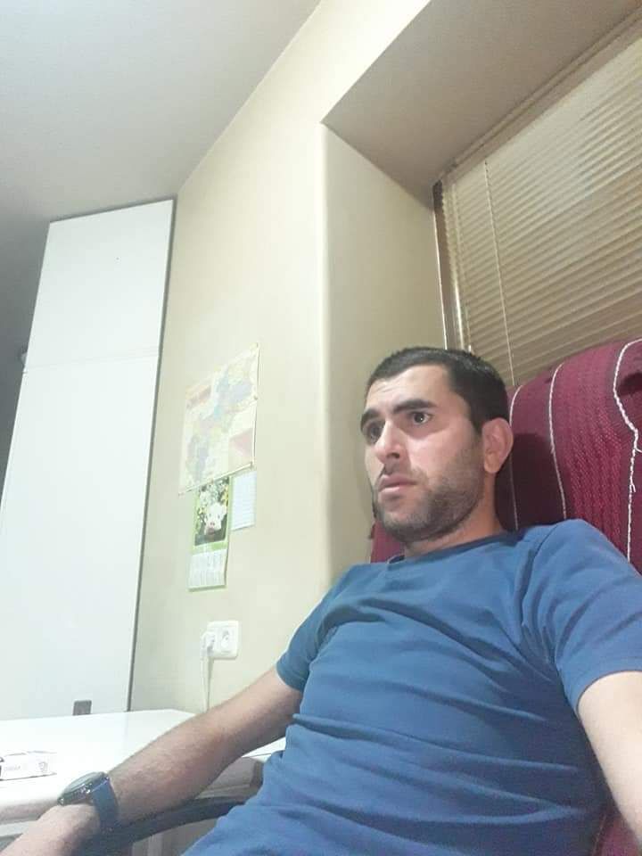  42229503  HKE, 33 ,    