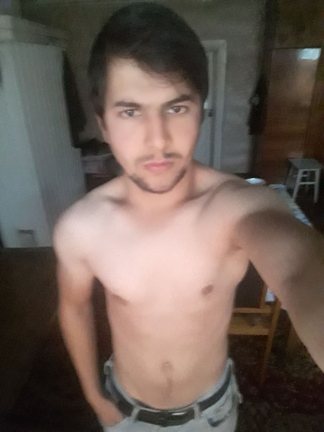  18826523  Adam, 30 ,    