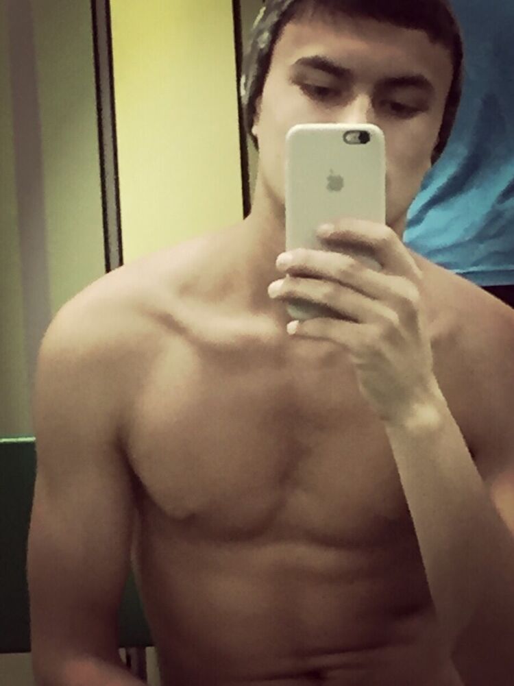  20509343  Djoni, 24 ,    