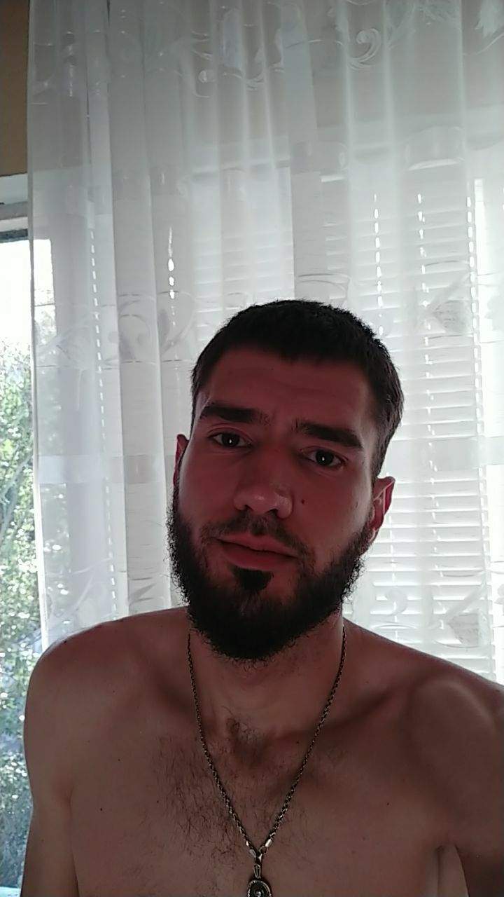  ,   Anton, 32 ,   ,   
