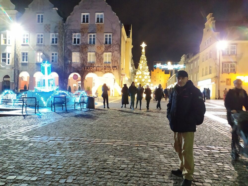 18596353  , 54 ,    Dobre Miasto