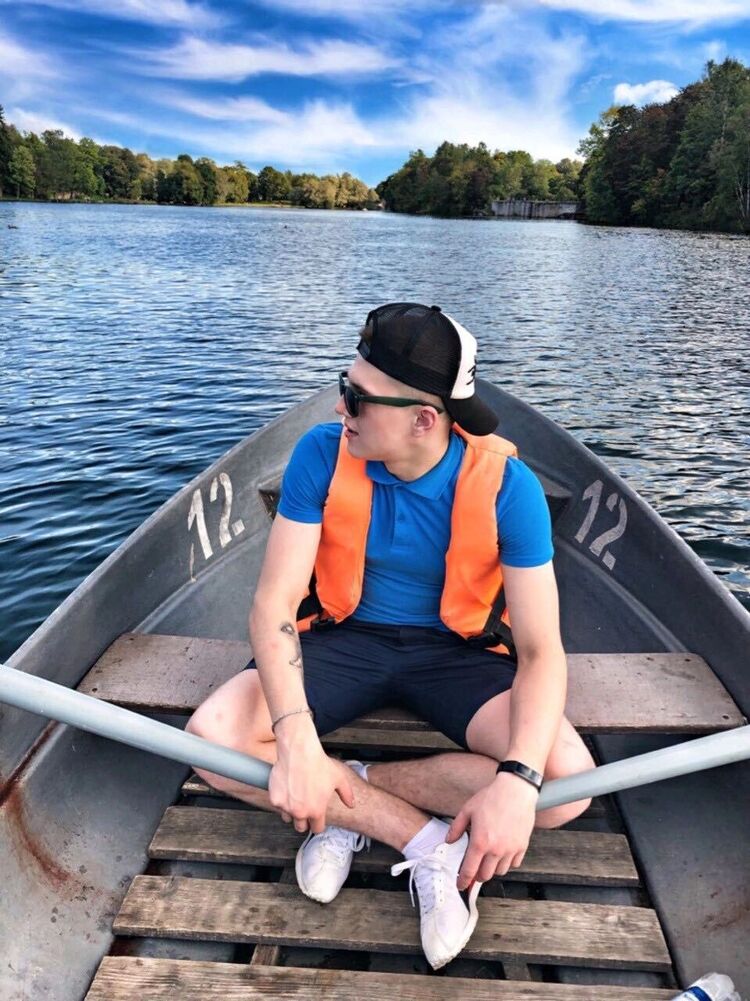  40681643  Maksim, 25 ,    -