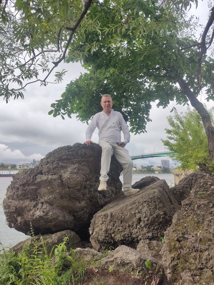  54691163  Vlad, 45 ,    