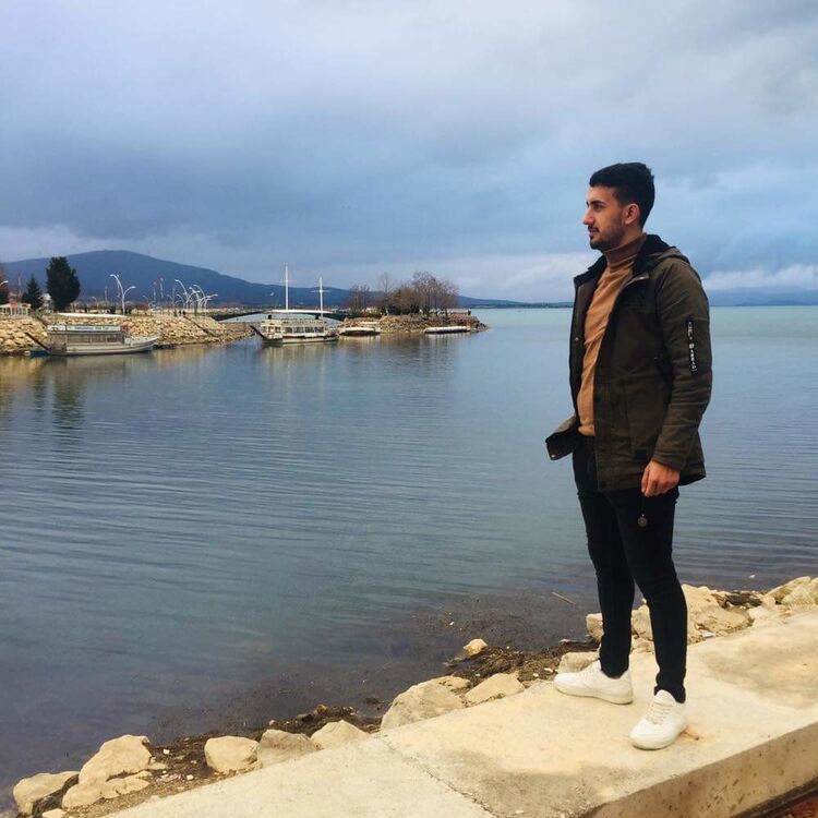  18722483  Yunus, 31 ,    
