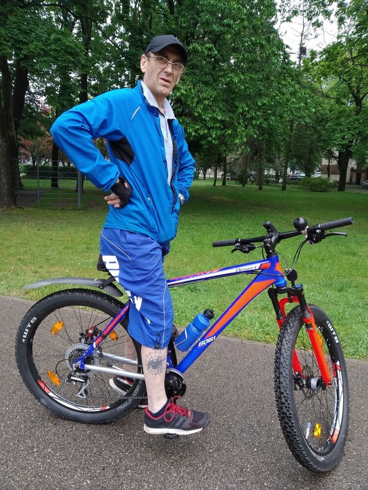  20364483  Slava, 60 ,    