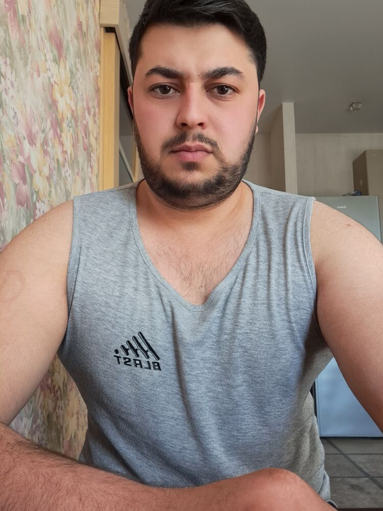  48617953  , 28 ,    