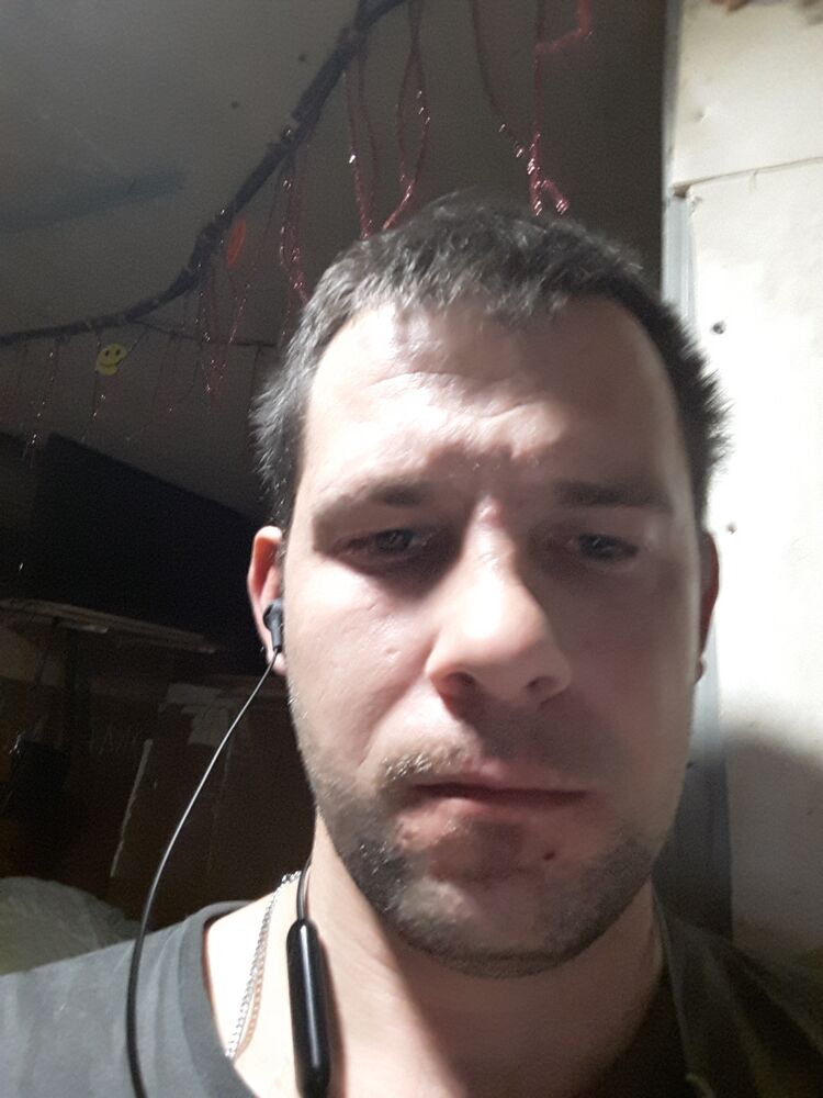  47490273  , 33 ,    