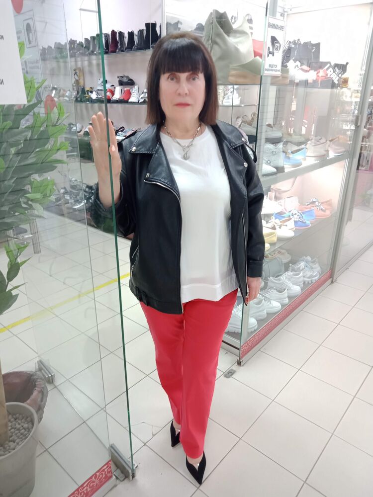  38864063  Irina, 50 ,    