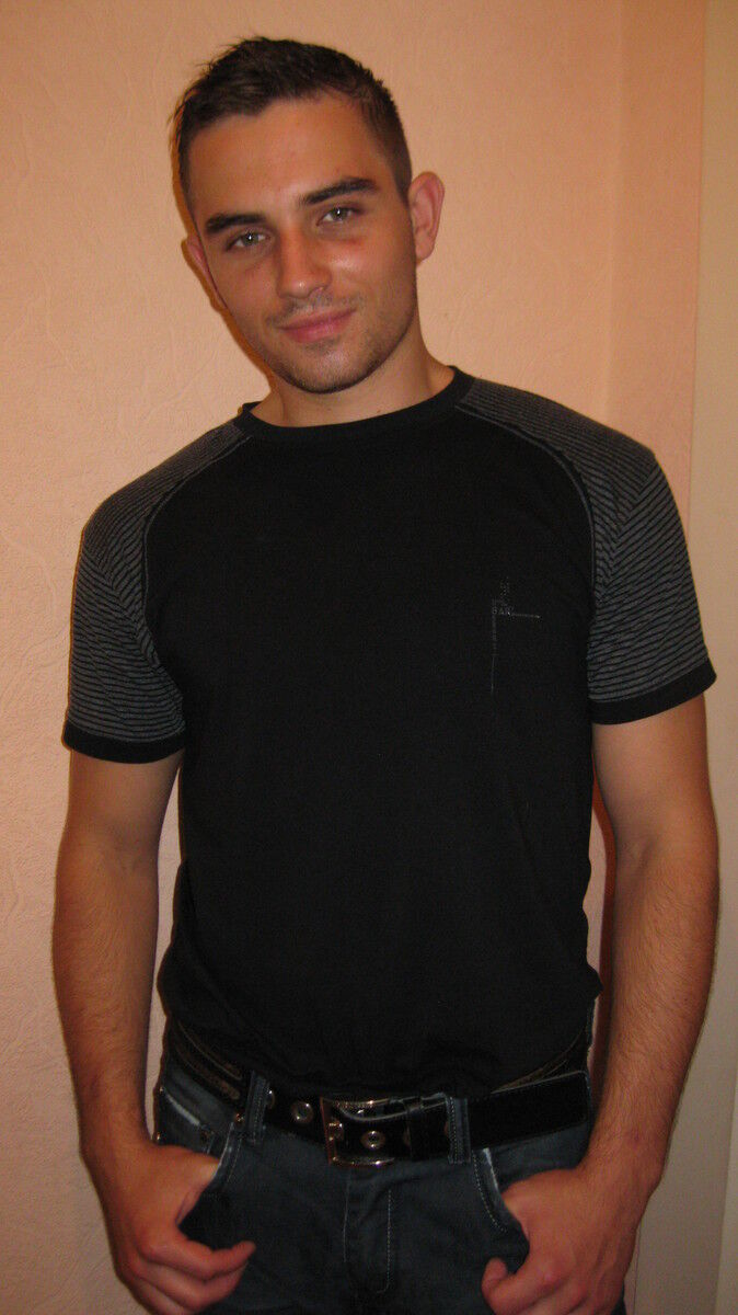  9506703  PASHA, 36 ,    