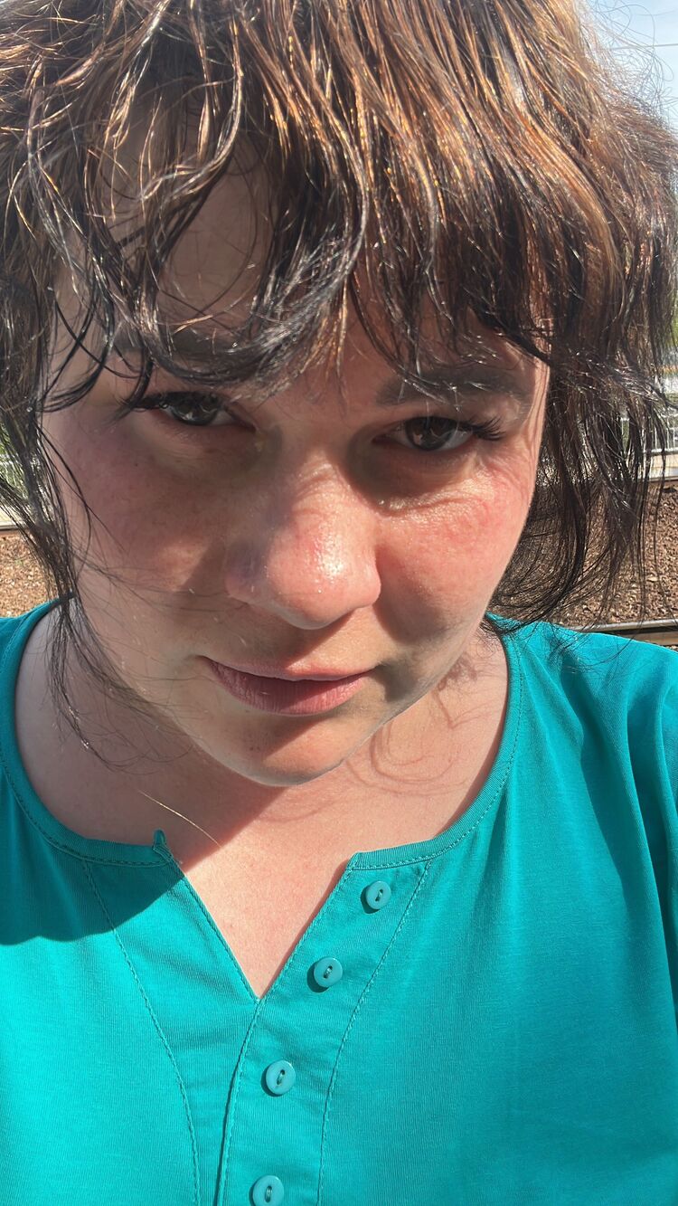  51418133  Lubov, 31 ,    