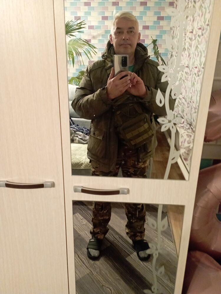  48518453  , 46 ,    