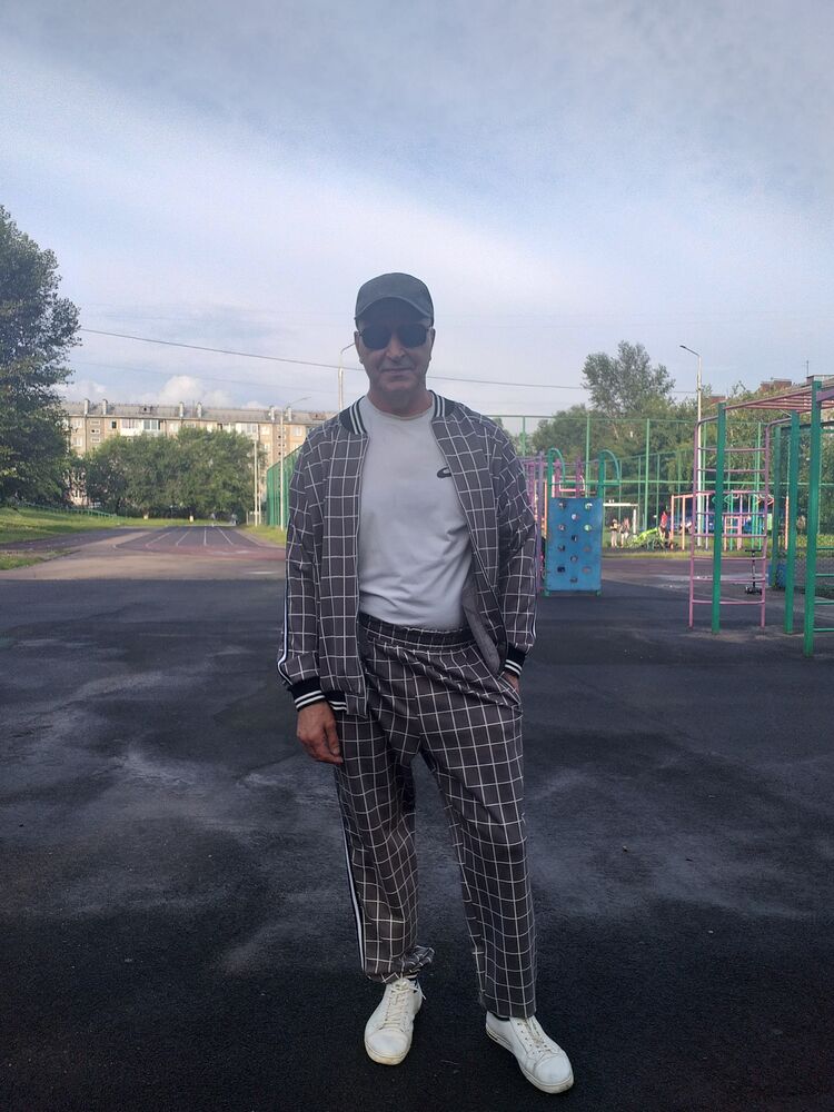  47372353  Yuriy, 58 ,    