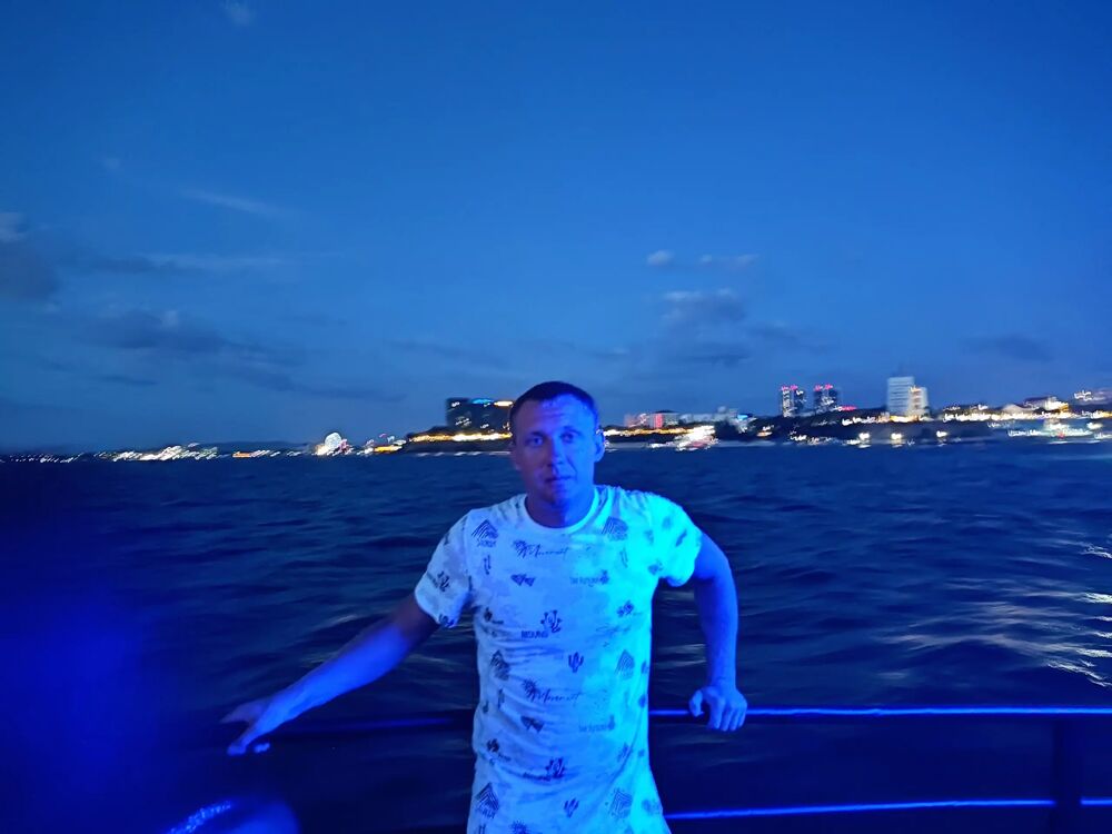  50115683  Garik, 31 ,    