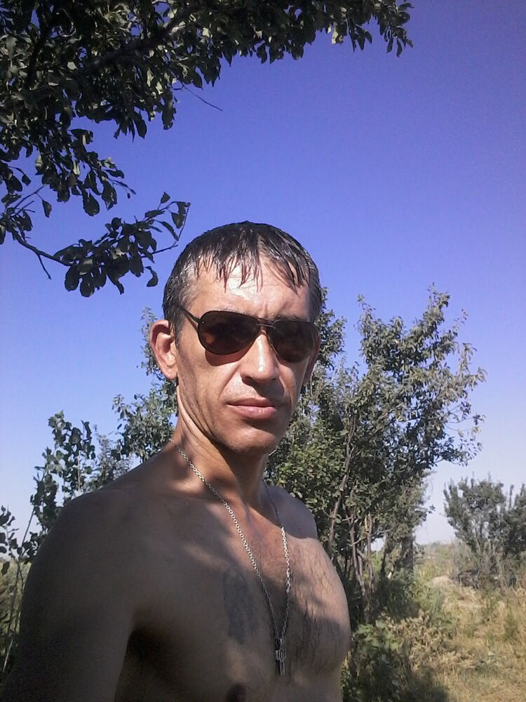  10847033  , 49 ,    