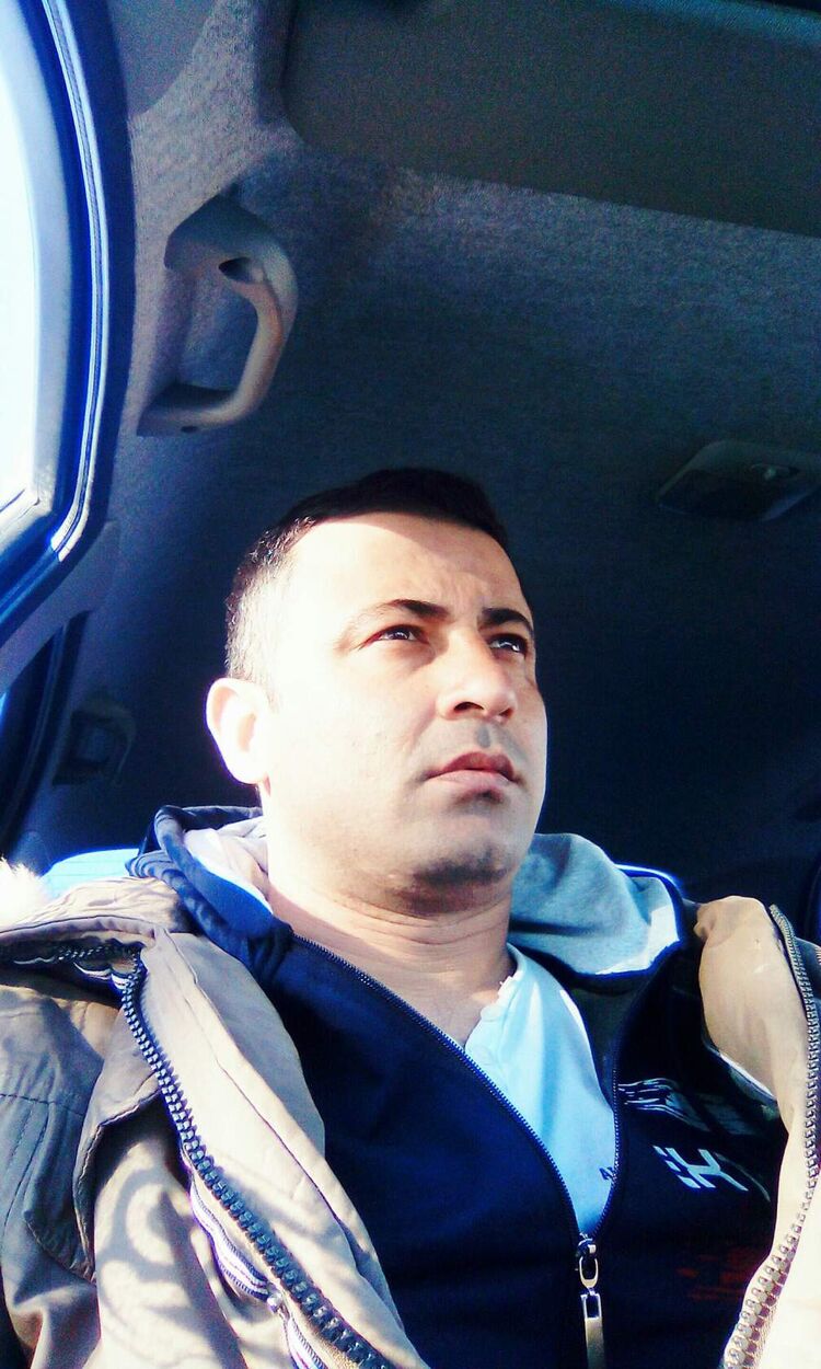  50216213  Sanjar, 42 ,    