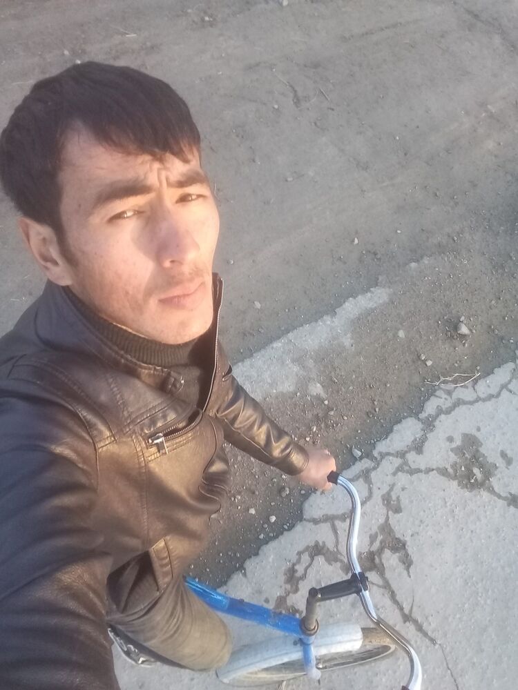  18956653  UZBEK, 36 ,    
