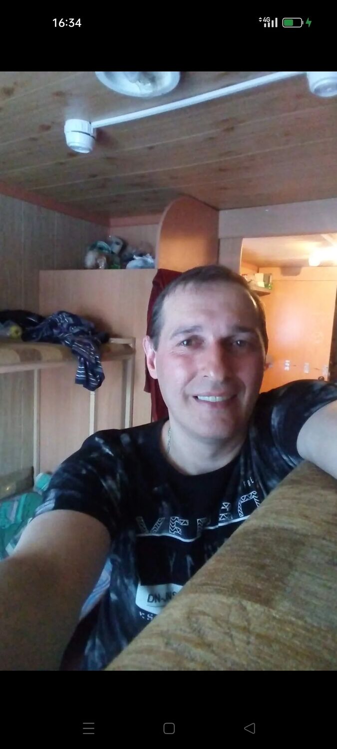  37657403  , 47 ,    