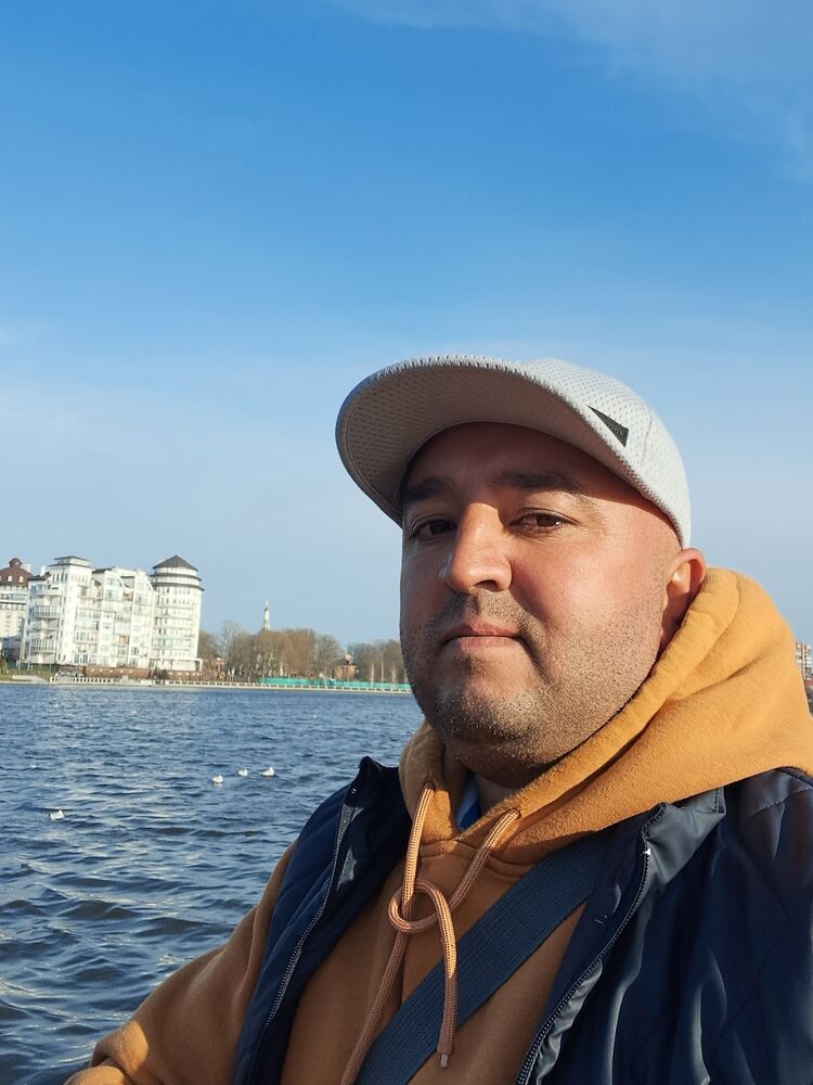  ,   Sharofjon, 41 ,   ,   , c 
