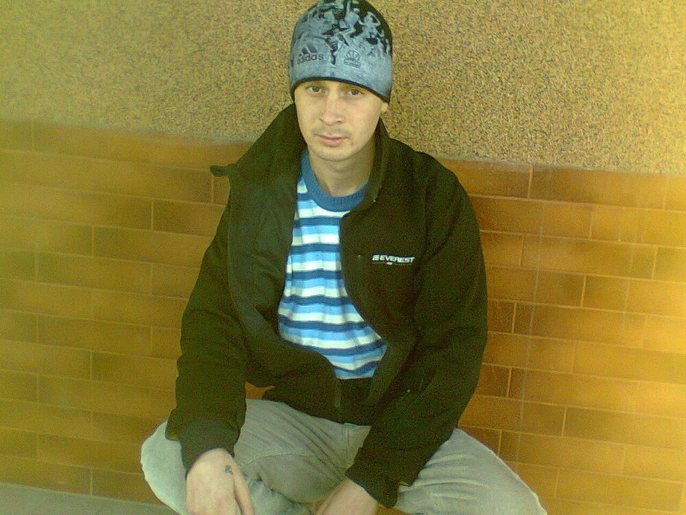  4286803  Andrian, 35 ,    