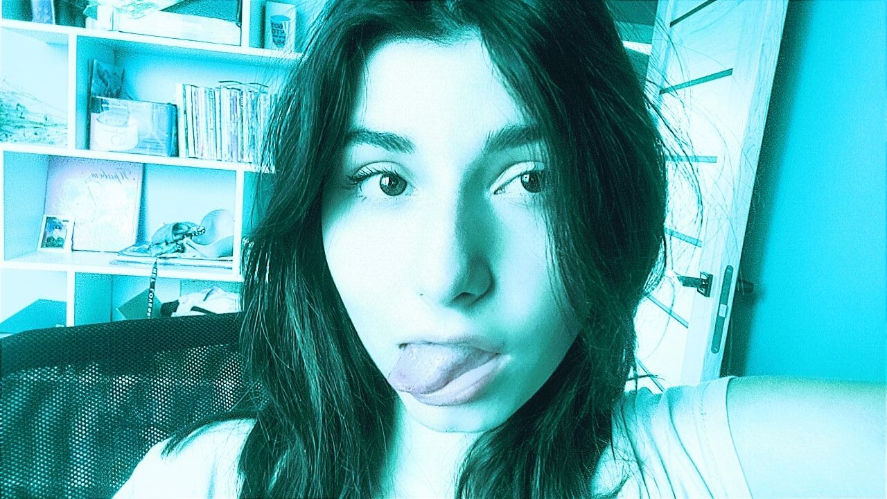 36633193  , 21 ,    