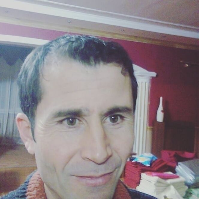  45358493  Islambek, 44 ,    