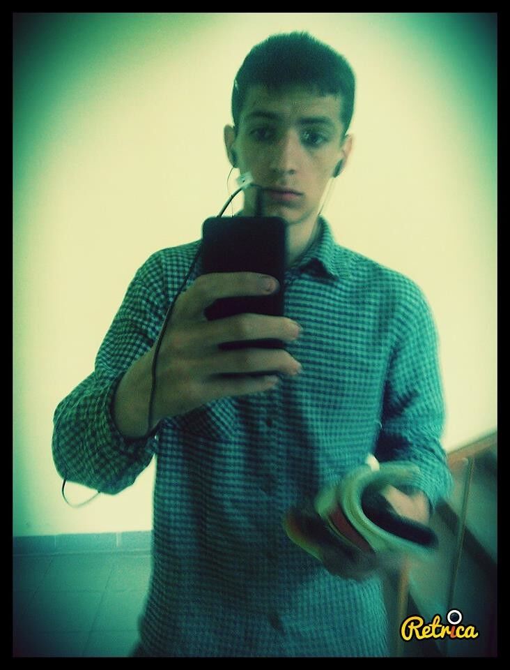  5651713  Ilie, 30 ,    