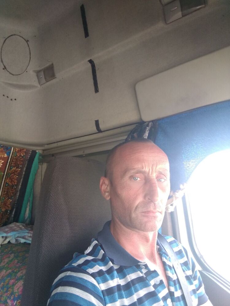  44238233  , 42 ,    