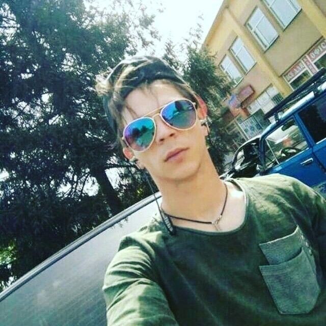  17196613  Pavlo, 29 ,    