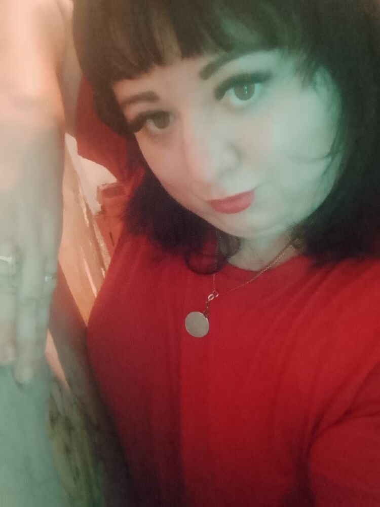  53160993  , 32 ,    --