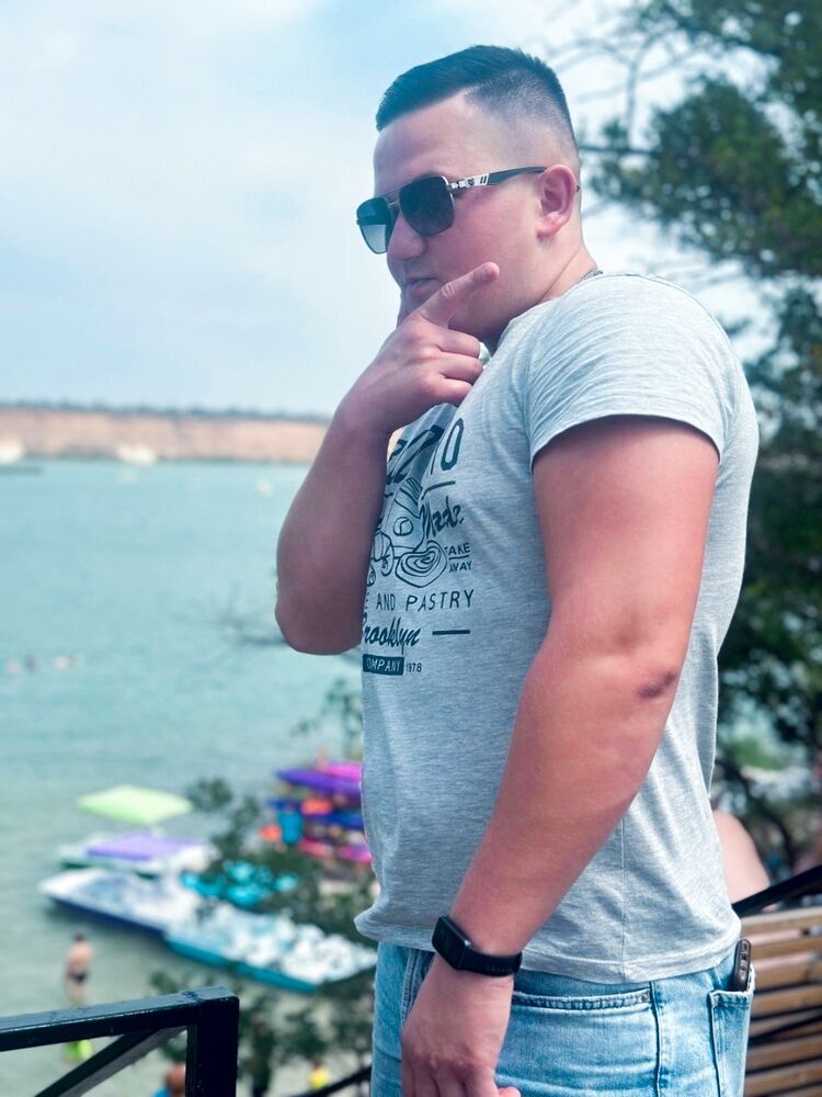  53370213  , 27 ,    --