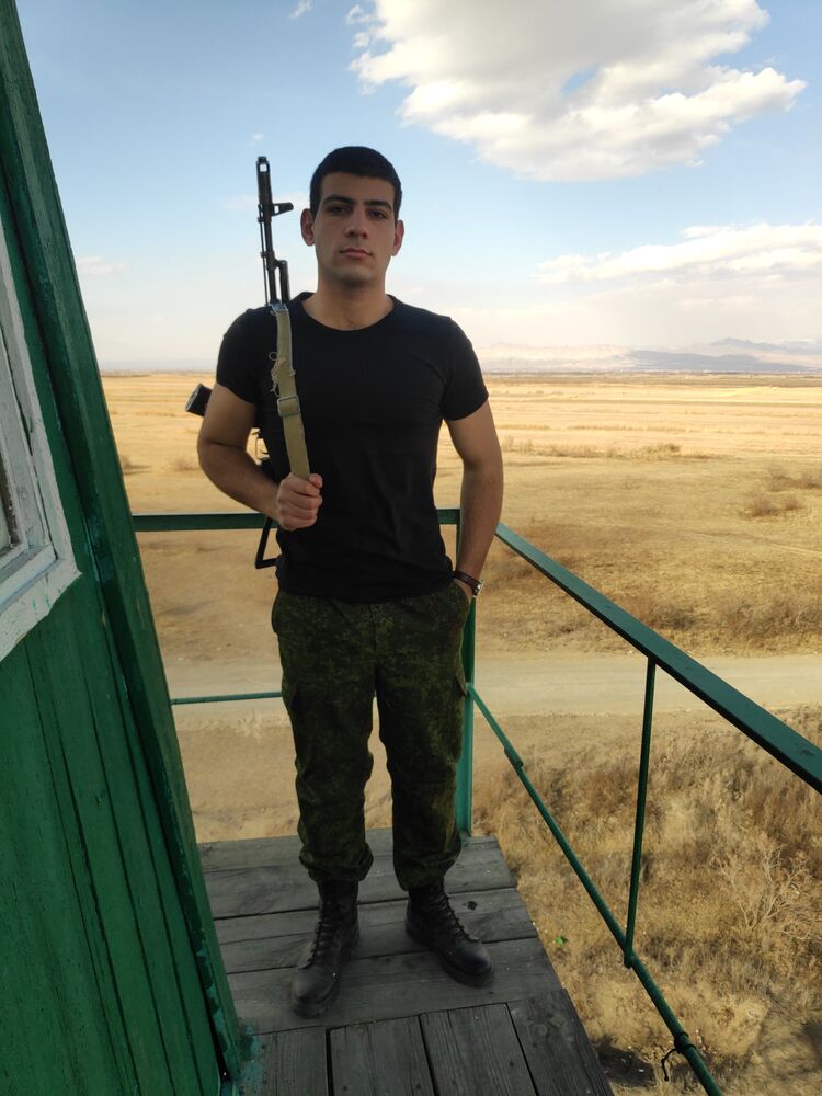  ,   Hovo, 22 ,   ,   , c , 