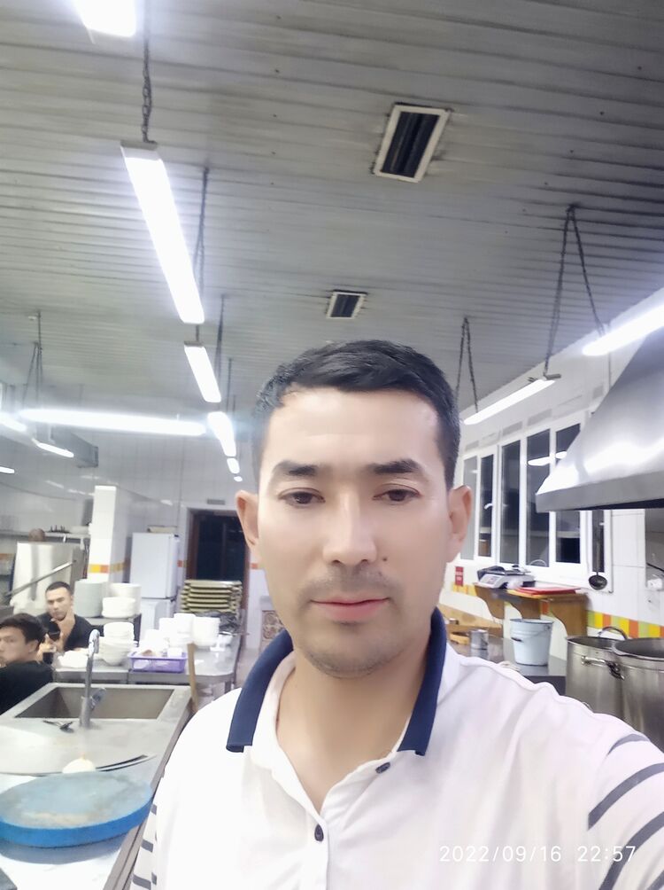  30836033  Ilhom, 27 ,    