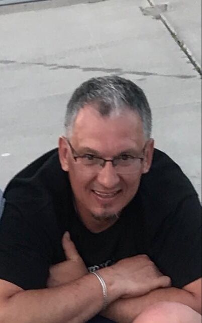  54568693  Vadim, 53 ,    