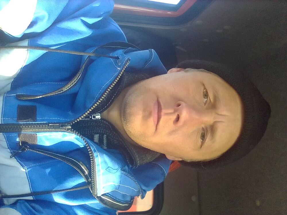  22943073  , 44 ,    