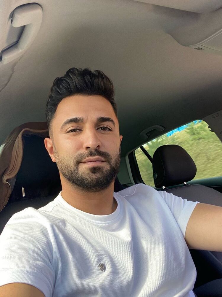  39024933  Mehmet, 34 ,    
