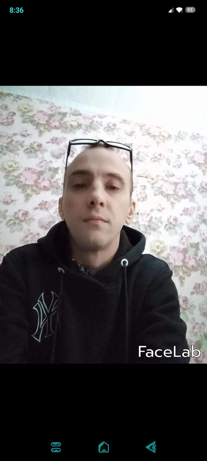  38252993  Viktor, 50 ,    